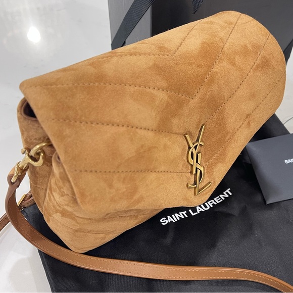 Beautiful YSL Toy Lou Lou in color cinnamon. Beautiful condition. - Picture 8 of 15